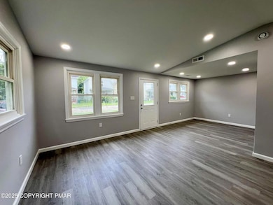 182 State St, East Stroudsburg, PA 18301 - photo 6