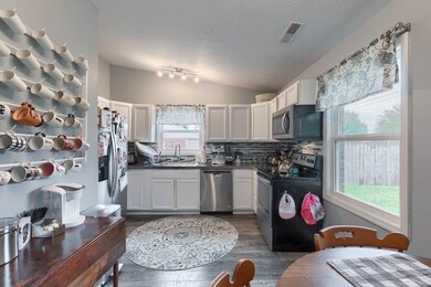 6119 Sutter Loop E, Owensboro, KY 42303 - photo 6