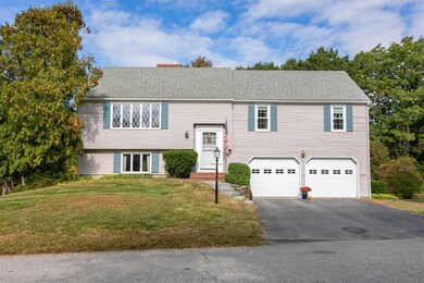 7 Olde Colony Ln Cape-large-002-014-Fron