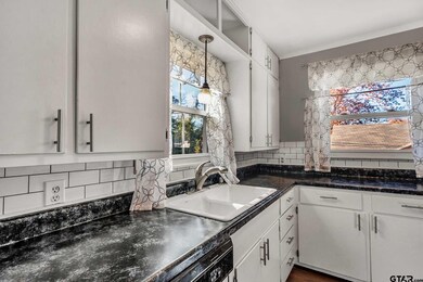 919 W 10th St, Tyler, TX 75701 - photo 5