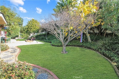 19512 Sierra Mia Rd, Irvine, CA 92603 - photo 2