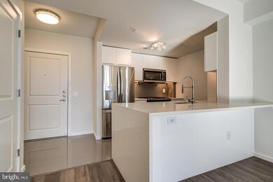 Clarendon 1021 unit 828, Arlington, VA 22201 - photo 2