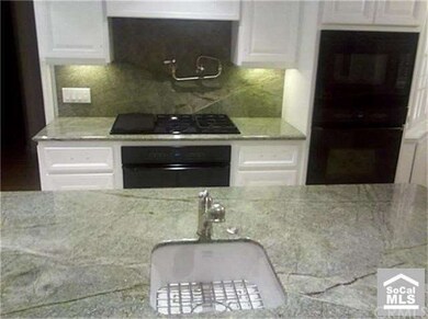 Kitchen (2nd sink in island)