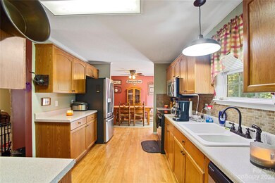 205 Sunrise Ridge Dr, Hendersonville, NC 28792 - photo 7