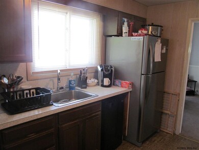 6 Cuthbert St, Schenectady, NY 12302 - photo 6