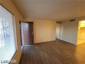 615 S Royal Crest Cir unit 10, Las Vegas, NV 89169 - photo 6