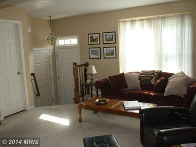 713 Pine Drift Dr, Odenton, MD 21113 - photo 5