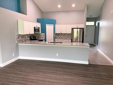 512 Hatchwood Dr, Haines City, FL 33844 - photo 2