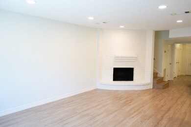 14265 Lost Meadow Ln, Houston, TX 77079 - photo 4