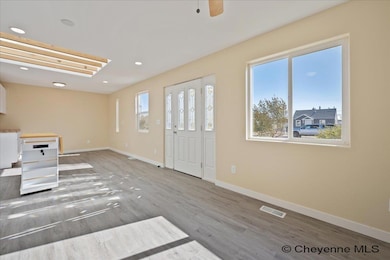 1212 E 7th St, Cheyenne, WY 82007 - photo 4