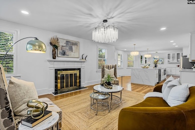 3726 Blossom St, Columbia, SC 29205 - photo 3