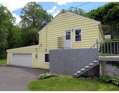 32 Homestead Ave, Holyoke, MA 01040 - photo 4
