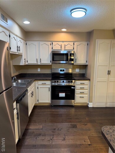 698 Trailcrest Ct unit 5, Saint Louis, MO 63122 - photo 2