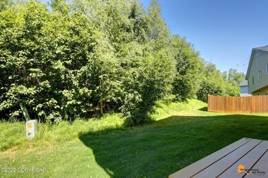 back yard - can be fenced w/HOA approcal