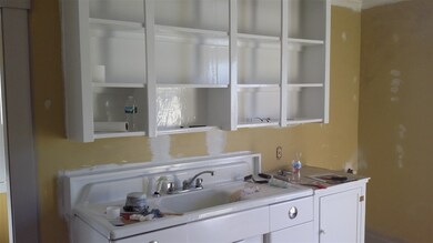 6 Grove St, Franklin, NH 03235 - photo 3