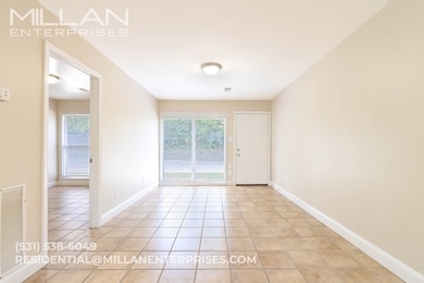 211 Oak St unit 3, Clarksville, TN 37042 - photo 2