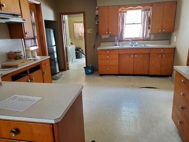 1021 4th St, Mattoon, WI 54450 - photo 7