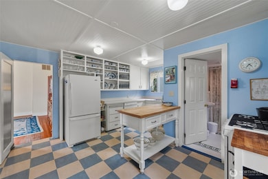 1131 16th St, Bellingham, WA 98225 - photo 6