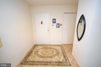 Elmont Condominium unit 304, Baltimore, MD 21215 - photo 5