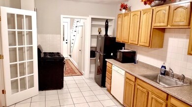 38 Pleasantview St, Roslindale, MA 02131 - photo 4