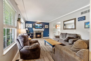 127 Ridgeview Ct, Grass Lake, MI 49240