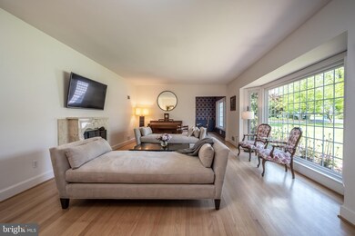 7116 Marlan Dr, Alexandria, VA 22307 - photo 7