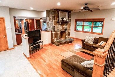 825 Moore St, Ludlow, MA 01056 - photo 5