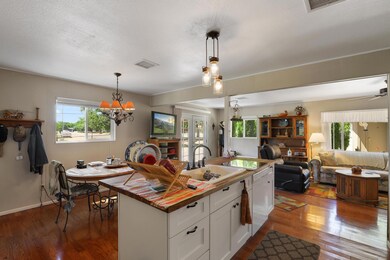 Kitchen (2)