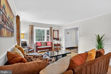 10419 Courthouse Dr, Fairfax, VA 22030 - photo 7