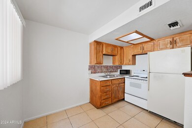 1119 E Eva St unit B, Phoenix, AZ 85020 - photo 6