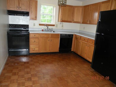 247 Acorn Cir, Lehman Township, PA 18302 - photo 4