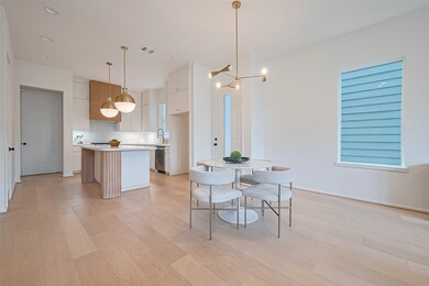 Living/Dining combo with gorgeous 7.5