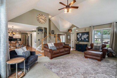 57102 Bluff Crest Dr, Elkhart, IN 46516 - photo 6