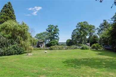 75 Willett Rd, Saunderstown, RI 02874 - photo 3