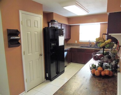 8469 Spicewood Dr, Jacksonville, FL 32216 - photo 6