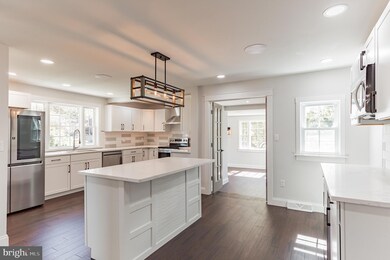 1100 Greenhill Rd, Flourtown, PA 19031 - photo 7