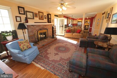 19308 Heritage Ln, Hagerstown, MD 21742 - photo 2