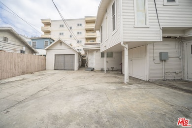 1046 S Fedora St, Los Angeles, CA 90006 - photo 2