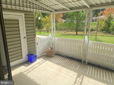 3176 Adderley Ct, Silver Spring, MD 20906 - photo 4