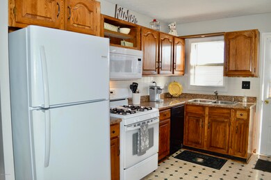 576AE4F9-ACEE-4E1B-92F9-0B74AE018BC3_1_2