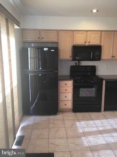 71 Arbour Ln, Sewell, NJ 08080 - photo 3