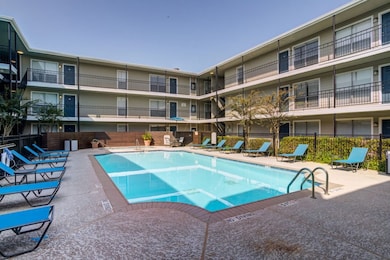 7315 Brompton St unit 206A, Houston, TX 77025 - photo 3