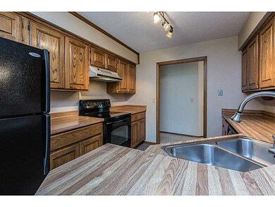 42 Knighton Dr, Bella Vista, AR 72715 - photo 2