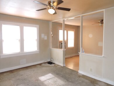 704 Madison St, Manchester, TN 37355 - photo 6