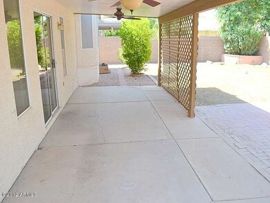 023-282484-back-patio-1