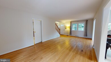 9629 Baltimore Ave, Laurel, MD 20723 - photo 5