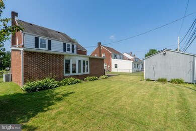 528 Holmes Rd, Morton, PA 19070 - photo 4
