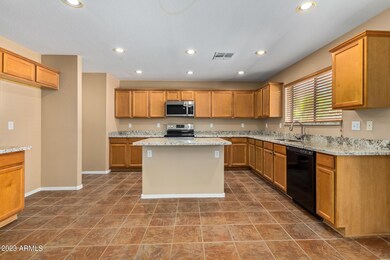 04 Kitchen