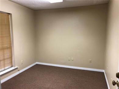 1925 Corporate Square Dr unit H, Slidell, LA 70458 - photo 4