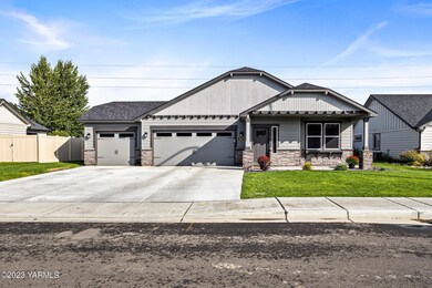 6109 Cottonwood Loop